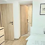 Center By Istrian Apartman Koper