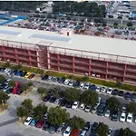 アパート Center By Istrian *