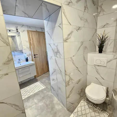 Center By Istrian * Κόπερ