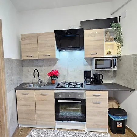 Διαμέρισμα Center By Istrian