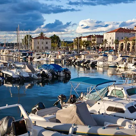 Center By Istrian Apartmán Koper