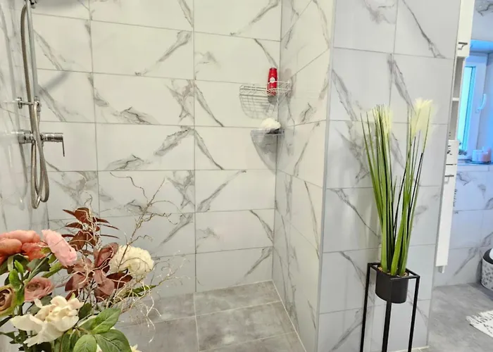 Center By Istrian דירה